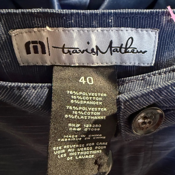 Travis Mathew Brand Men’s Shorts NWOT.  Navy Blue With Faint Stripe. Size 40” - Picture 3 of 6